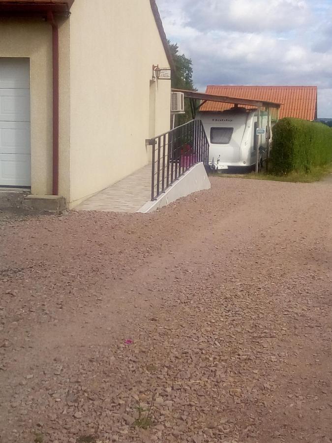 Ferienwohnung Les Vignes D'Ygrande Exterior foto