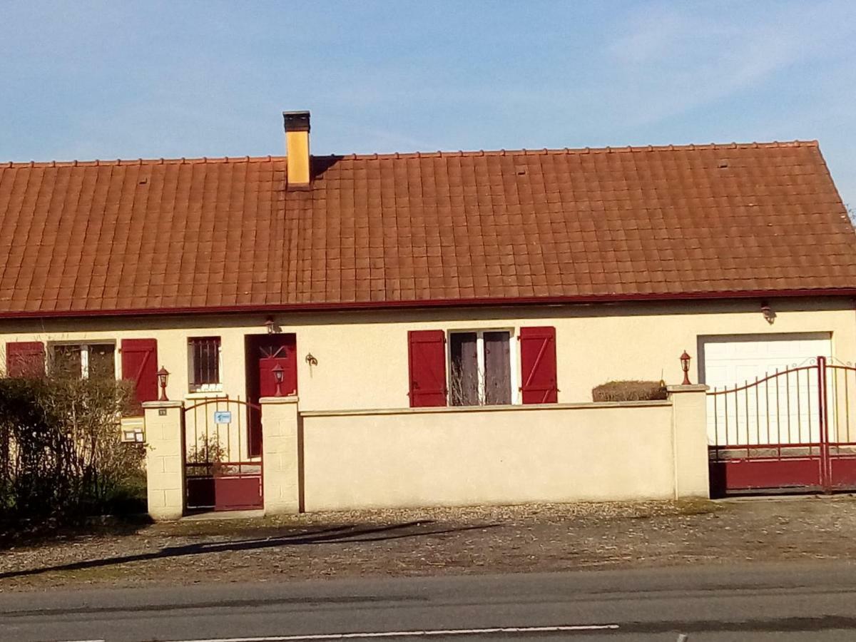 Ferienwohnung Les Vignes D'Ygrande Exterior foto